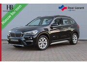 BMW X1 - sDrive18i Pano/Headup/Stoelverw/Leder/Sportstoelen