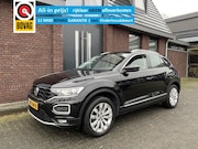 Volkswagen T-Roc - 1.5 TSI Sport VIRTUAL DASBOARD | LED | TREKHAAK | ELEC. A. K