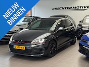 Volkswagen Golf - 2.0 TSI GTI / pano / Keyless