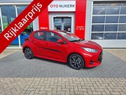 Toyota Yaris - 1.5 Hybrid Dynamic met parkeersensoren voor en achter