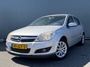 Opel Astra - BJR 2009 1.6 116 PK Temptation CRUISE | TREKHAAK | PDC ACHTE