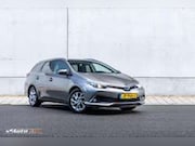 Toyota Auris - Touring Sports 1.8 Hybrid Trend