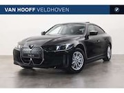 BMW i4 - eDrive40 / Achteruitrijcamera / Adaptieve LED / Co