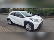 Toyota Aygo X - 1.0 VVt-I MT Play*camera*apple/android*stoelverw.