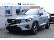 Volvo XC40 - B4 Plus Dark | Trekhaak | Verwarmbare voorstoelen en stuurwi