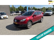 Nissan Qashqai - 2.0i 141pk Clima Cruise Navi Panorama Trekhaak 1400kg.