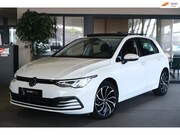 Volkswagen Golf - 8 1.5 eTSI Style 150PK DSG Pano Navi ACC