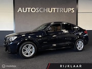 BMW X4 - xDrive20i High Executive M SPORT CARBONSCHWARZ / LEDER / NAV