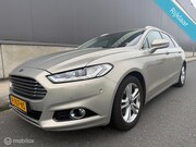 Ford Mondeo - Wagon 1.5 Titanium 1457 kg Trekgewicht! Onderhouden