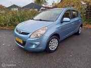 Hyundai i20 - 1.2i Business Edition/ Nieuw Koppeling