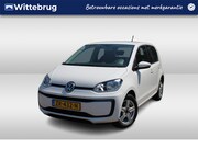 Volkswagen Up! - 1.0 BMT 60pk move up! / Camera / Cruise control / Parkeersen