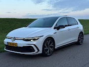 Volkswagen Golf - 1.5 eTSI 3x R-Line| Pano | HuD | Matrix