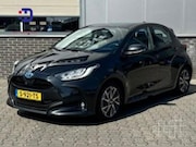 Toyota Yaris - 1.5 Hybrid Dynamic - Adaptive cruise - Stoelverwarming - LED