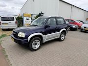 Suzuki Grand Vitara - 2.0 Metal Top