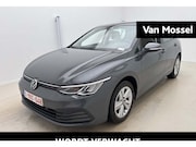 Volkswagen Golf - 1.0 eTSI Life | 110 PK | Automaat | All Season Banden | Digi