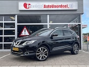 Nissan Qashqai - 1.2 Premier Limited Edition / 360 Camera / Pano / Half leder