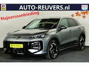 Volkswagen T-Roc - 1.5 eTSI R-Line / LED / ACC / CarPlay / Cam / Blind spot