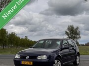 Volkswagen Golf - 2.0 FSI Highline
