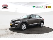 Volkswagen T-Roc - 1.5 TSI Style Automaat, Apple carplay, Trekhaak