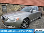 Volvo V70 - 3.0 T6 AWD Summum luxe uitvoering