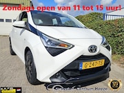 Toyota Aygo - 1.0 VVT-i x-Play! Carplay! Camera! Apk 8-2027! VAN/VOOR WEKE