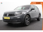 Volkswagen Tiguan - 1.5 TSI DSG Active Navigatie Climate Control Adaptive Cruise