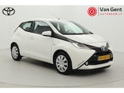 Toyota Aygo - 1.0 VVT-i x-play | Origineel NL | Navigatie | Airco | Camera