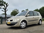 Renault Grand Scénic - 2.0-16V Bns 7p. Automaat