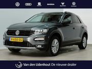 Volkswagen T-Roc - 1.5 150 pk TSI Style Navigatie Privacy Glass Achteruitrijcam