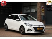 Hyundai i20 - 1.0 T-GDi ComfortPlusLine Navigator // Carplay // Camera // 