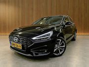 Hyundai i30 - 1.5 T-GDi MHEV camera / navigatie / app