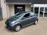 Toyota Aygo - 1.0-12V Cool / 5 DEURS / ZUINIG / KM+NAP / METALLIC / APK JU