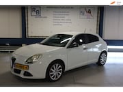 Alfa Romeo Giulietta - 1.4 T Distinctive / NAP / Onderhoud historie / WHITE PACK