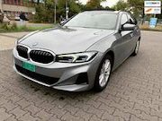 BMW 3-serie - 320 Touring 320e Pano / Leer / EL. Trek BTW AL