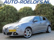 Alfa Romeo Giulietta - 1.4 Turbo MultiAir Super * Navi * Kuipstoelen *