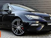 Seat Leon - ST 2.0 TSI CUPRA 300 4DRIVE Kuipstoel/Pano.dak/Carplay