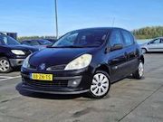 Renault Clio - €2250,-1.2 TCE Expression 5Drs Apk 2027 Nappas Airco