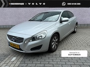 Volvo S60 - 1.6 T3 Kinetic | Trekhaak | RTI Navigatie | High Performance
