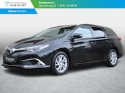 Toyota Auris - 1.8 Hybrid Lease pro | PANORAMA DAK | STOELVERWARMING | CRUI