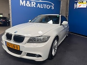 BMW 3-serie - Touring 320i Luxury Line Automaat Dealer Onderhouden