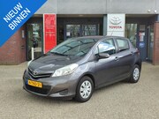 Toyota Yaris - 1.0 VVT-i Now AIRCO EL-RAMEN SPIEGELS 5-DRS NL-AUTO