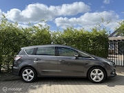 Ford S-Max - 1.5 Titanium Led / Panoramadak / Navigatie 2e eigenaar