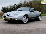 Alfa Romeo Spider - 2.0-16V T.Spark L CABRIO Airco NAP Zwart-Leder Nieuwe apk