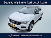 Volkswagen T-Roc - 1.5 TSI Style | Trekhaak | Android/Carplay | Camera | Acc | 