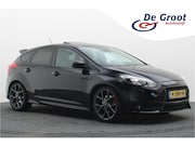 Ford Focus - 2.0 EcoBoost ST-3 Recaro, Schuif-/Kanteldak, Camera, Xenon, 