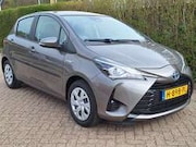 Toyota Yaris - 1.5 Hybrid Active Lage kilometerstand / Ned auto