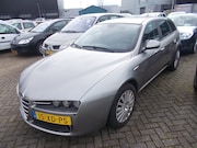 Alfa Romeo 159 - Sportwagon 1.9 JTS Distinctive ( APK KEURING BIJ AFLEVERING!