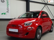Fiat 500e - "RED' - AUTOMAAT- EX DEMO STELLANTIS - FABR. GAR. - 3357 KM