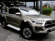 Toyota HiLux - 2.8 D-4D DUBBEL CABIN EXECUTIVE A/T 2 ZITS 4WD VAN