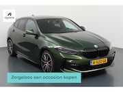 BMW 1-serie - 120i Executive Sportief karakter in een compact en wendbaar